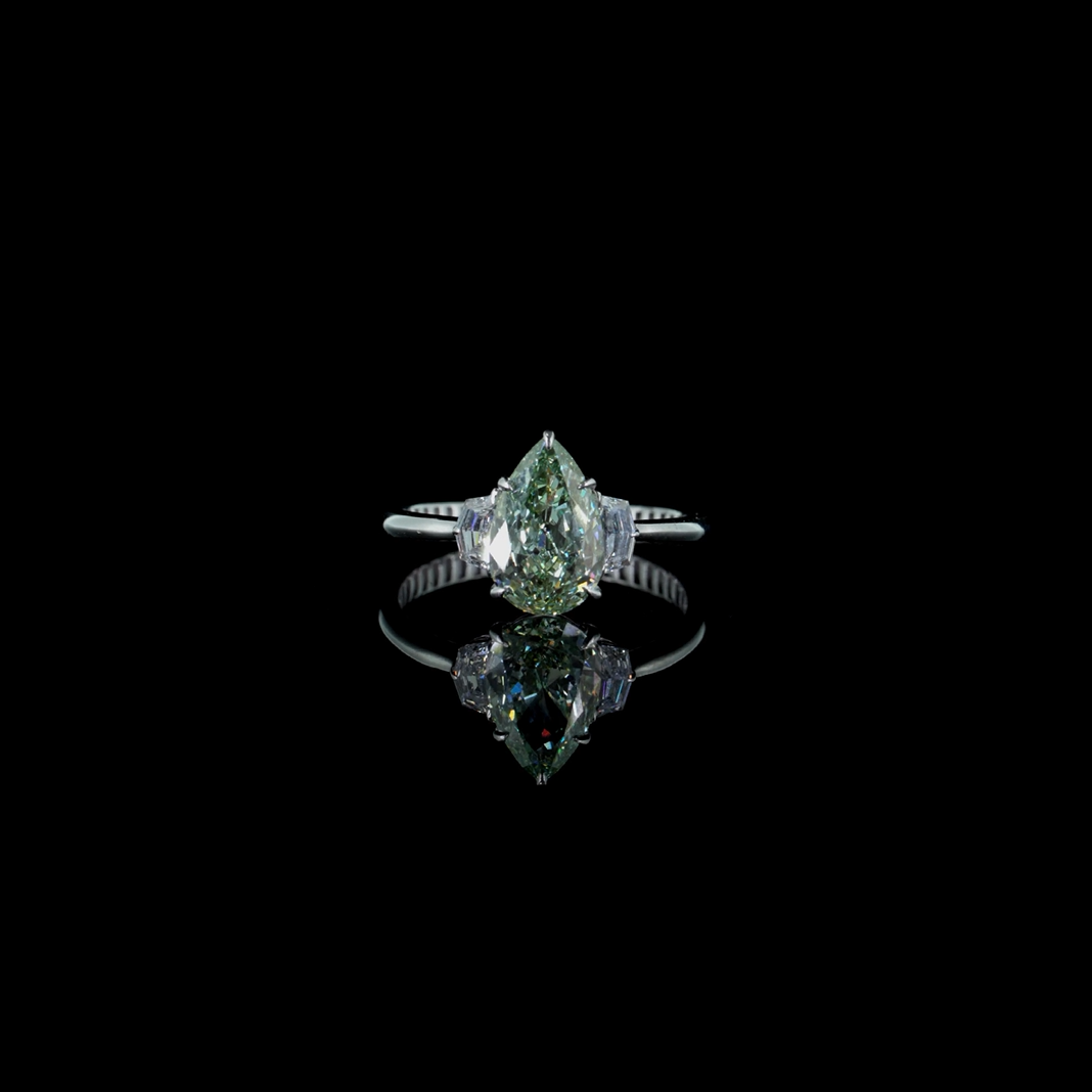 1.83 ct. Green Pear Lab Diamond Three-Stone Ring