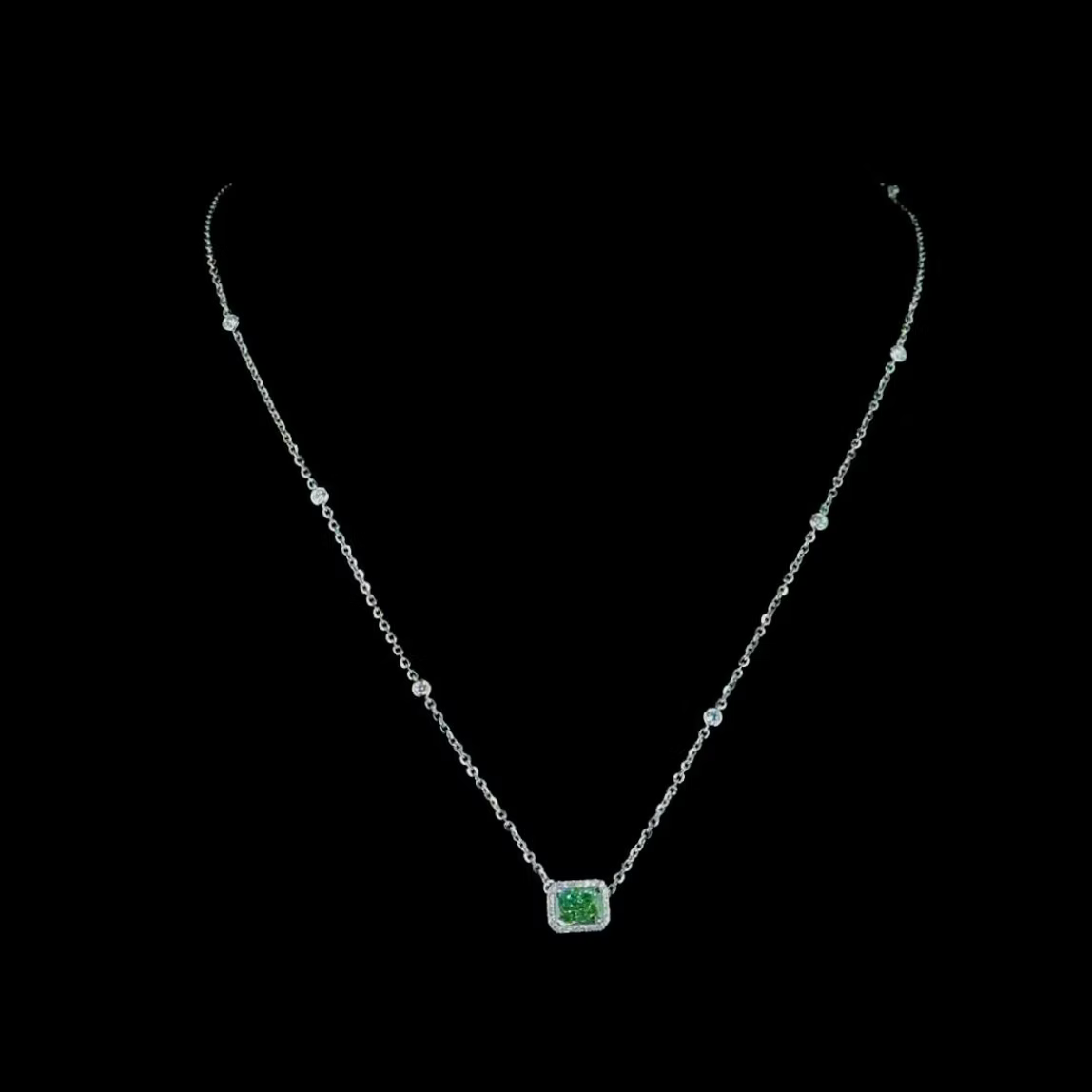 1.29 ct. Green Lab Diamond Halo Pendant